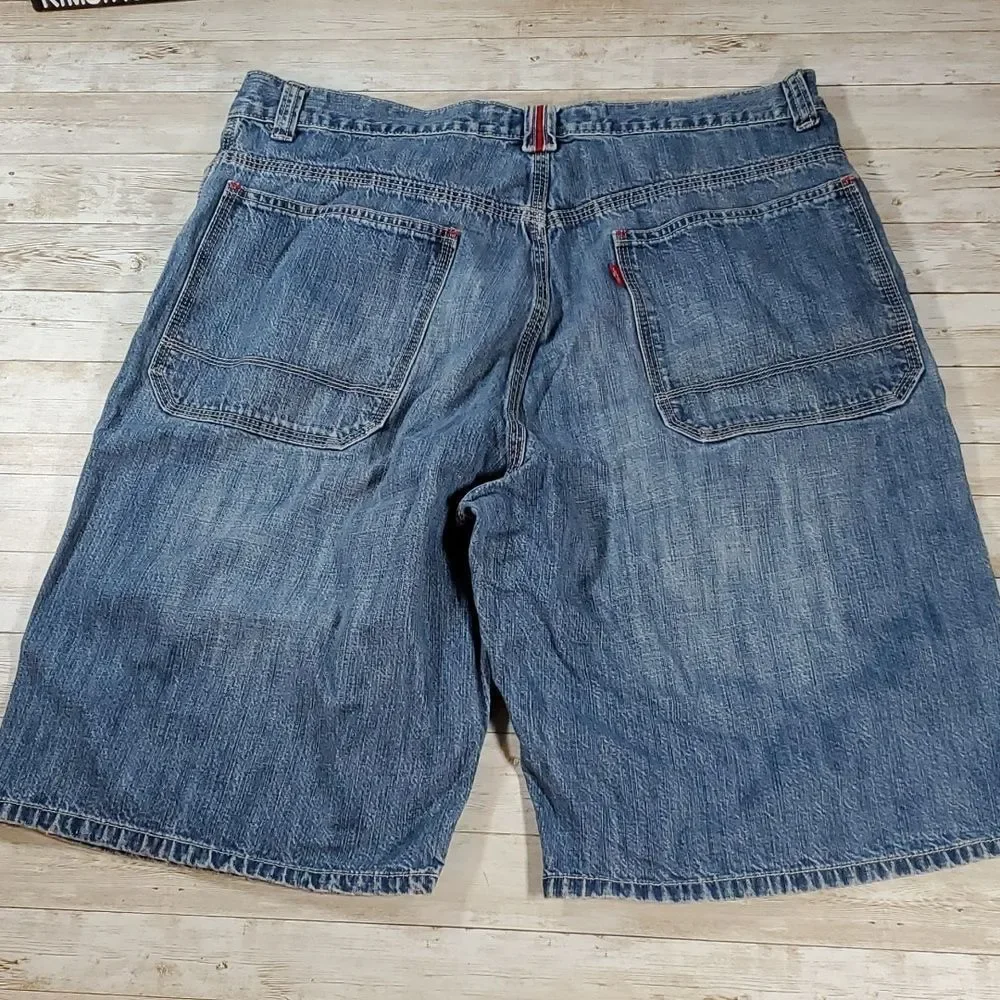 Levis great pre